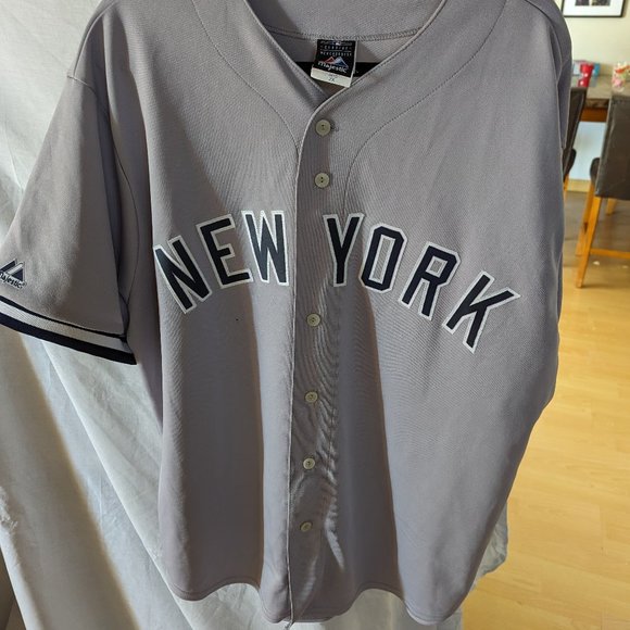 MAJESTIC YANKEES #25 GLEYBER TORRES AWAY JERSEY - 2X - Picture 5 of 9